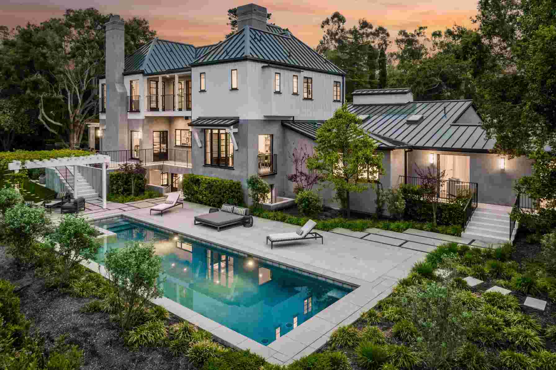 idyllic-residence-set-in-a-serene-environment