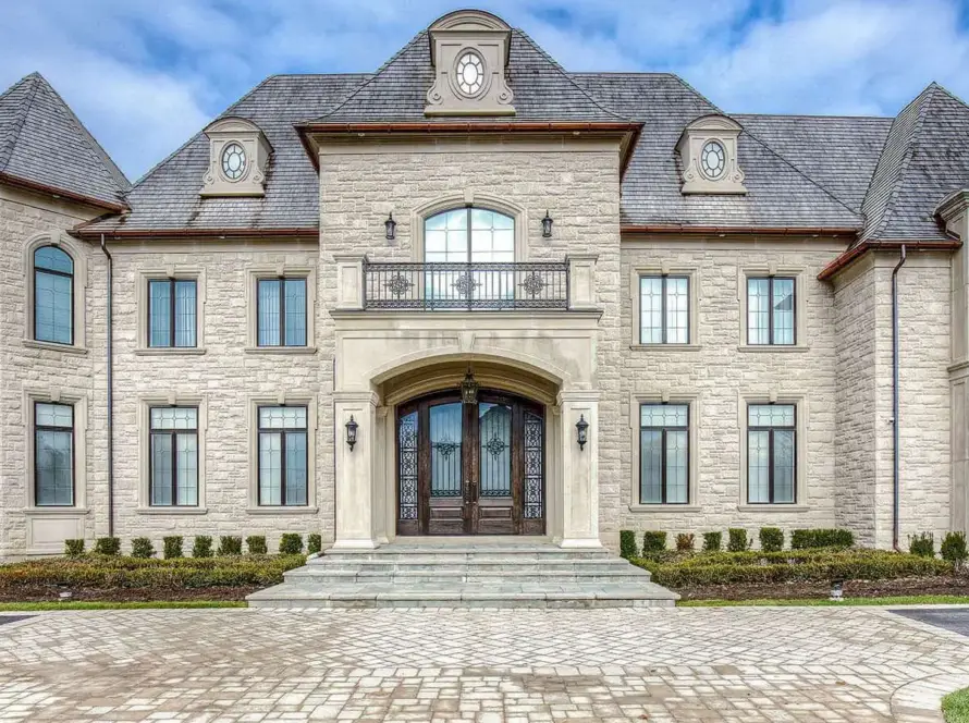 Beautiful Front House in Caldwell, Idaho - Custom Home Builder